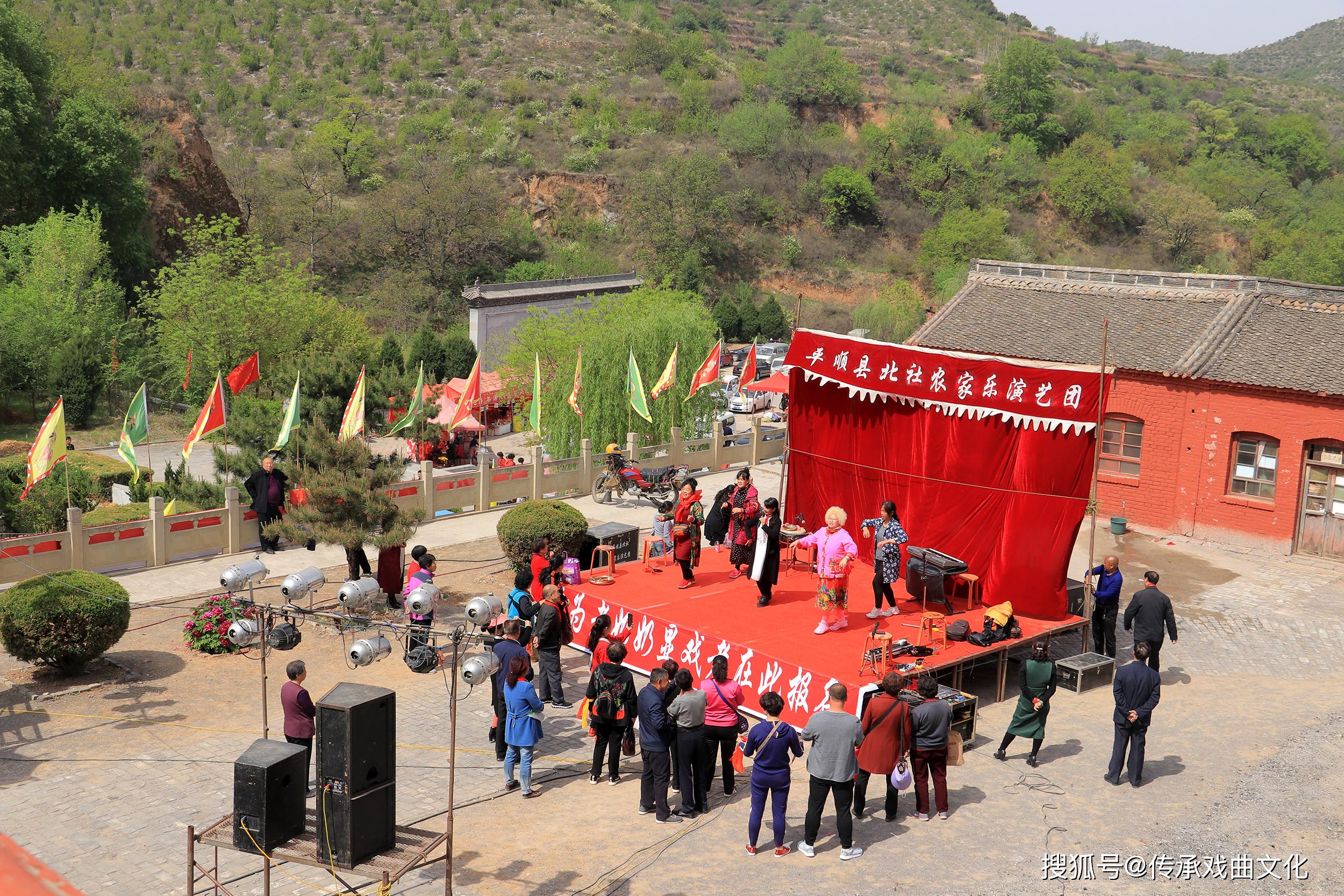 疫情下的九天圣母庙庙会