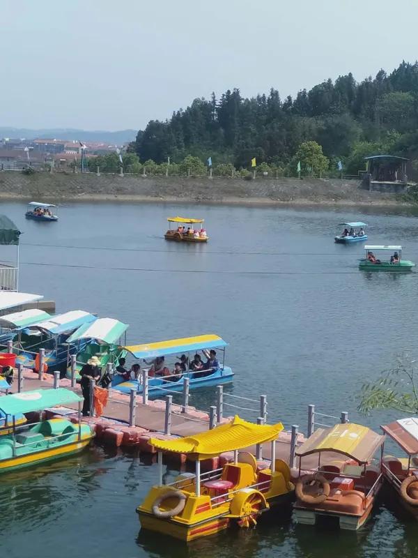 据农庄负责人介绍,上山下乡是岳阳最早开发的休闲农庄,更因为地处