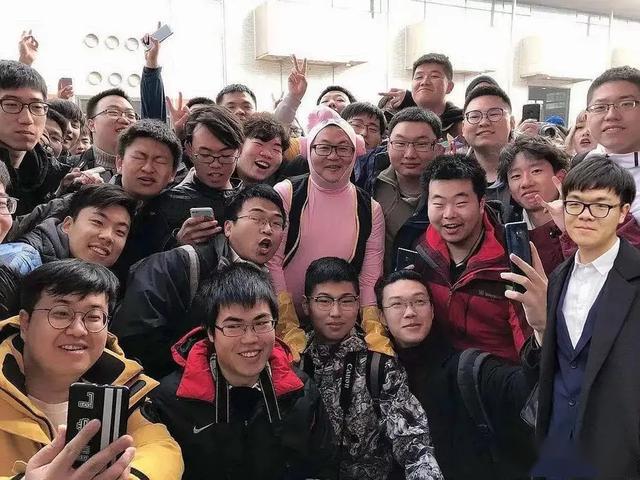 在这么多渣男面前依旧被他恶心了n次