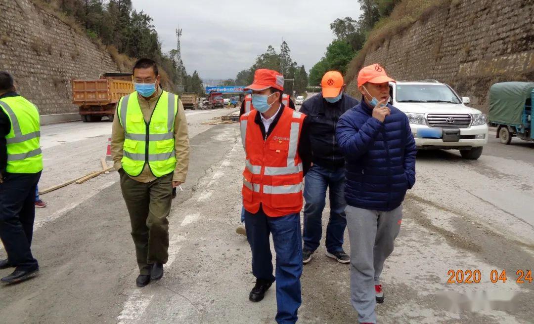 马保庆督查疫情防控及复工复产工作