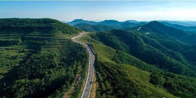 横跨官庄,辉渠,石埠子,柘山,郚山五镇,贯穿留山,城顶山,摘月山,五龙山
