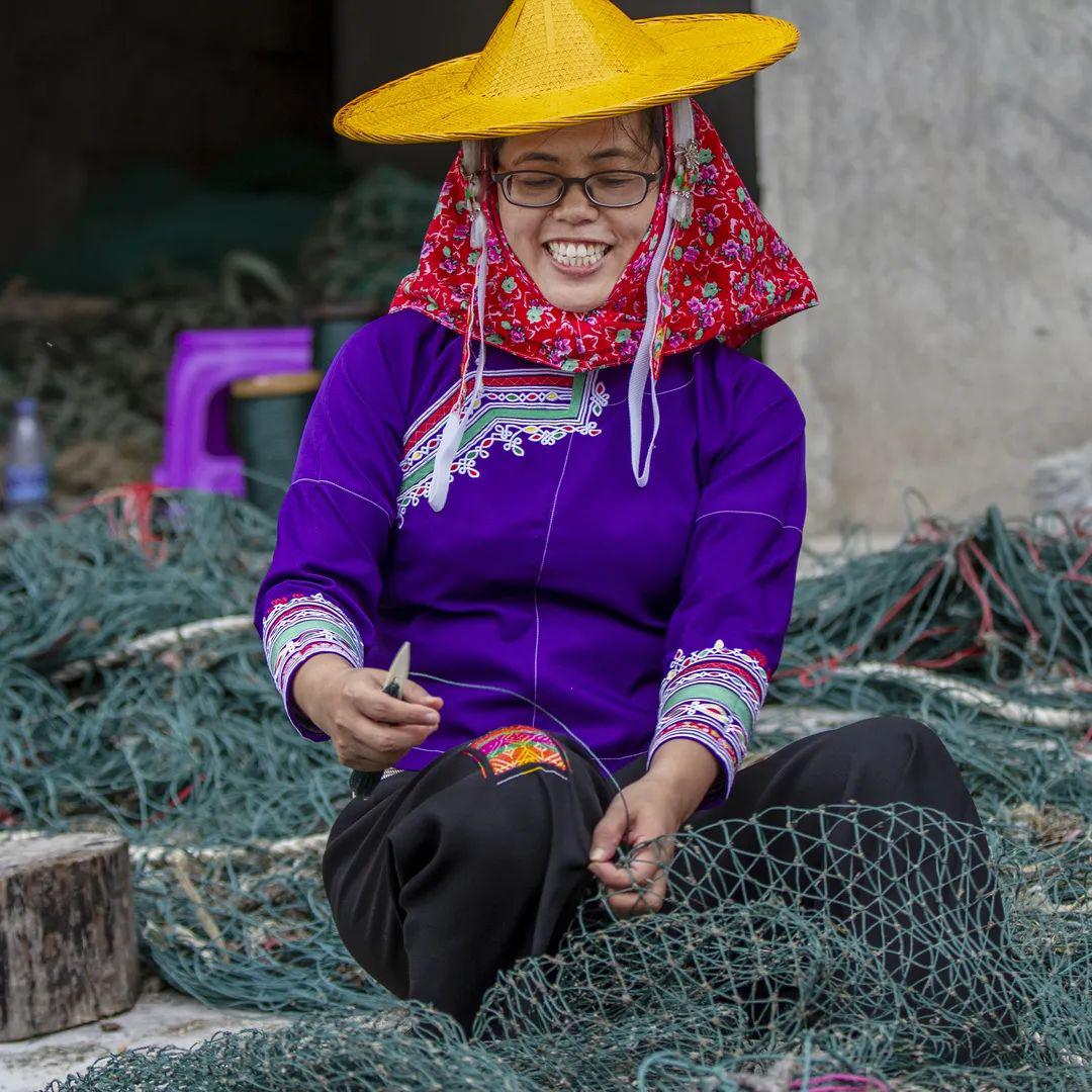 惠安小岞风车岛崖女尸图片