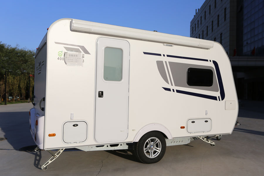 858w的爱旅420拖挂房车上市两种布局可睡三四人