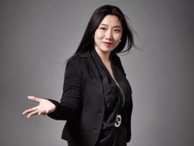 刘强东最强女助理实控京东旗下291家公司能力不输章泽天