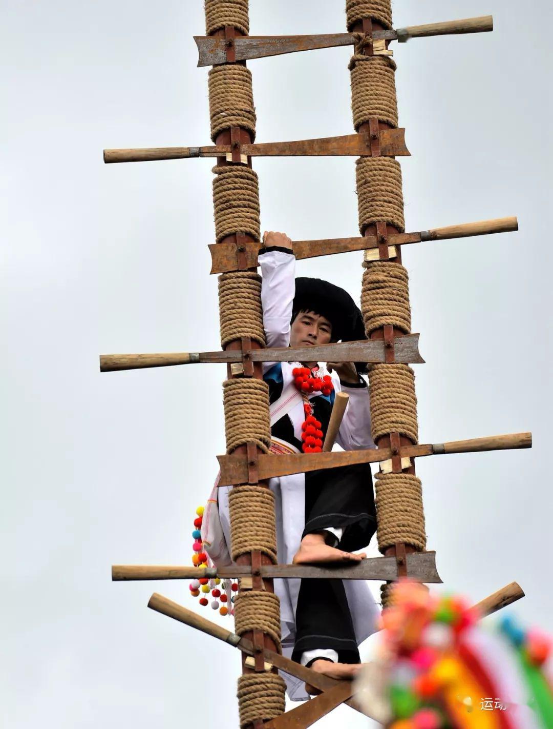 傈僳族受民族文化特色的影响,民族传统体育文化历史悠久,在内容,形式
