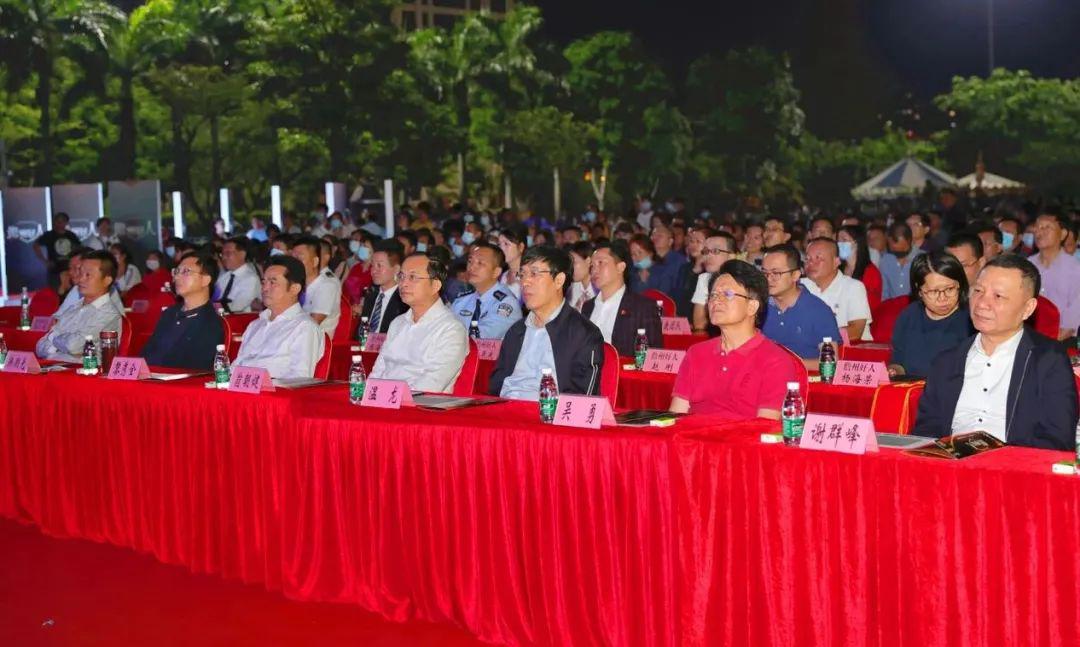 同样的感动一个个温暖的名字儋州市特殊教育学校教师团队…陈乾丽