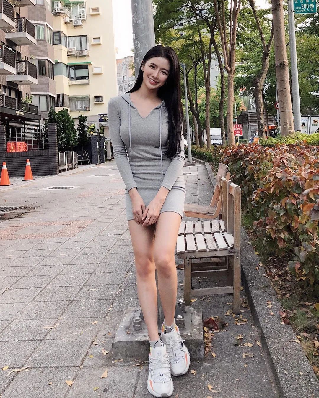 性感才是女鞋头的终极杀器满分球鞋少妇蔡卓宜