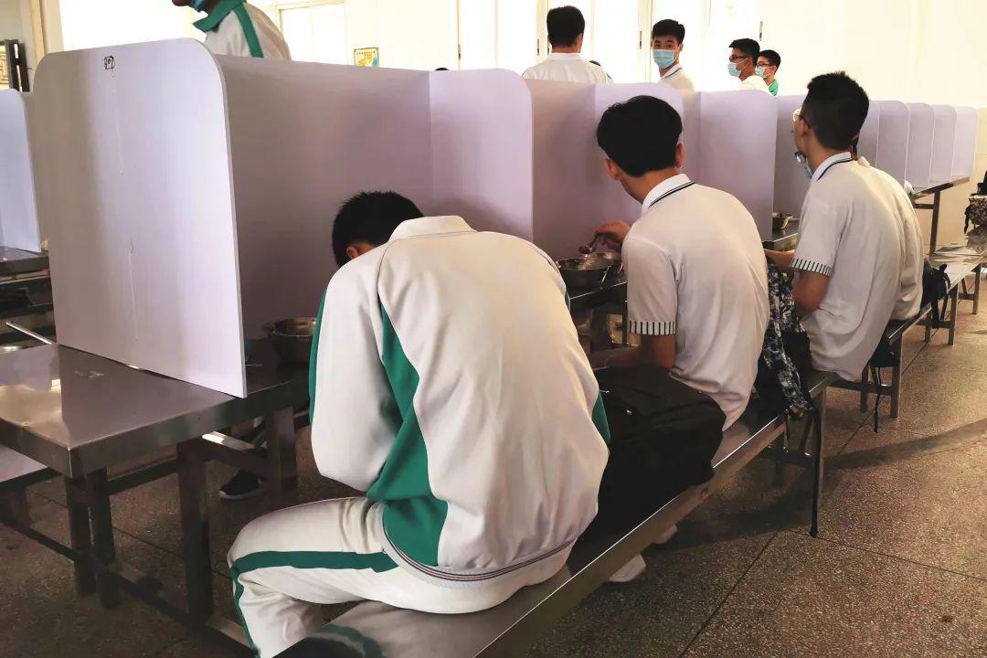 神獸歸位共贏未來汕頭市潮陽實驗學校高三年級返校紀實