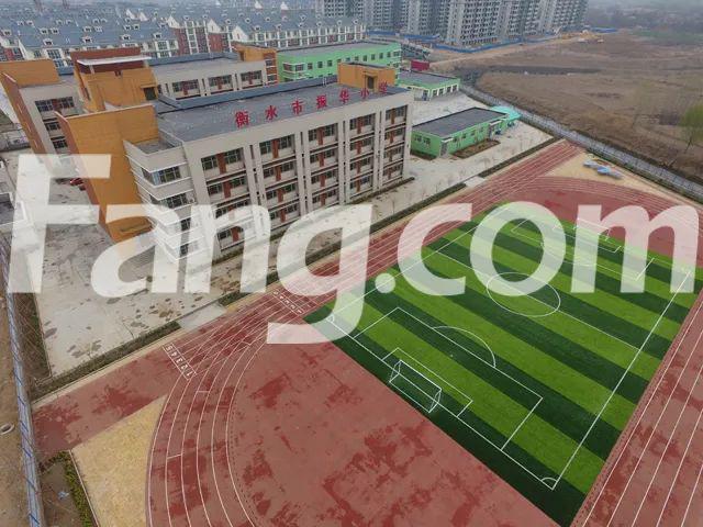 衡水振华小学实景图衡水市振华小学位于滏阳三路以东,新区九路以南