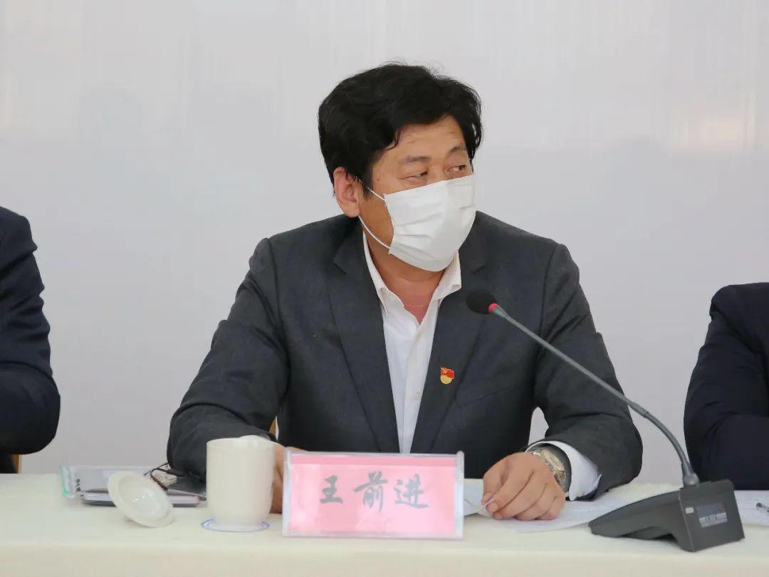 我市召开庆祝五一国际劳动节暨劳模工匠代表座谈会