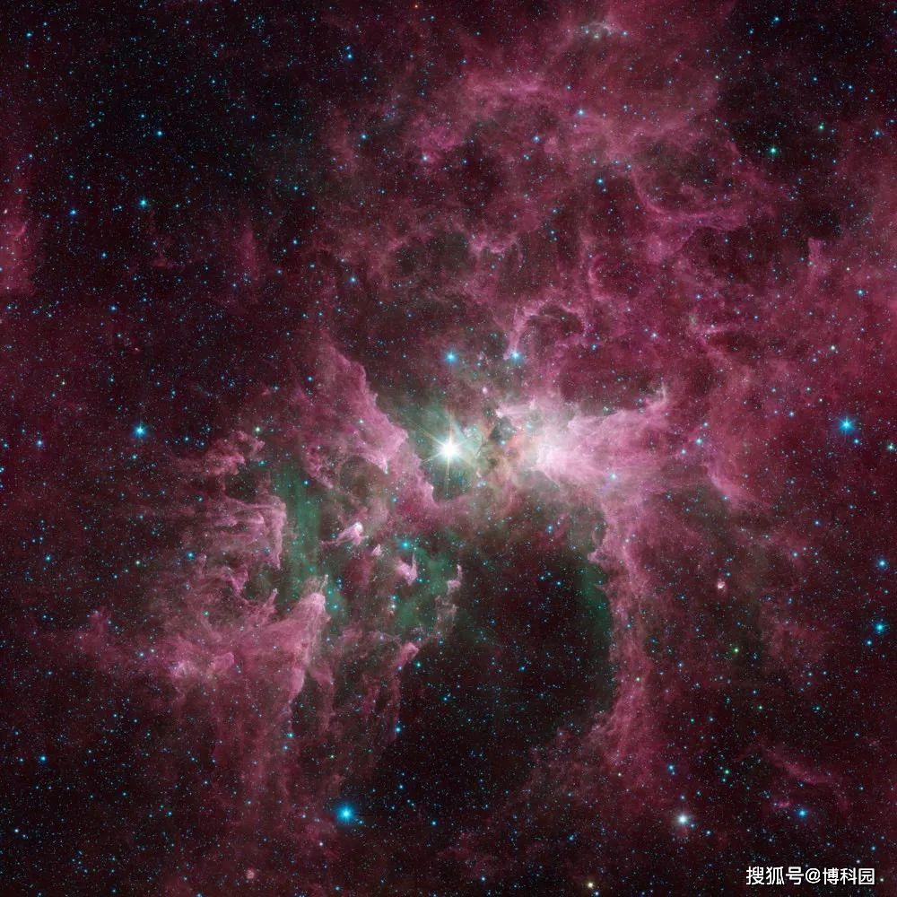 5,船底座星云美国宇航局斯皮策太空望远镜红外显示的草帽星系,以草帽