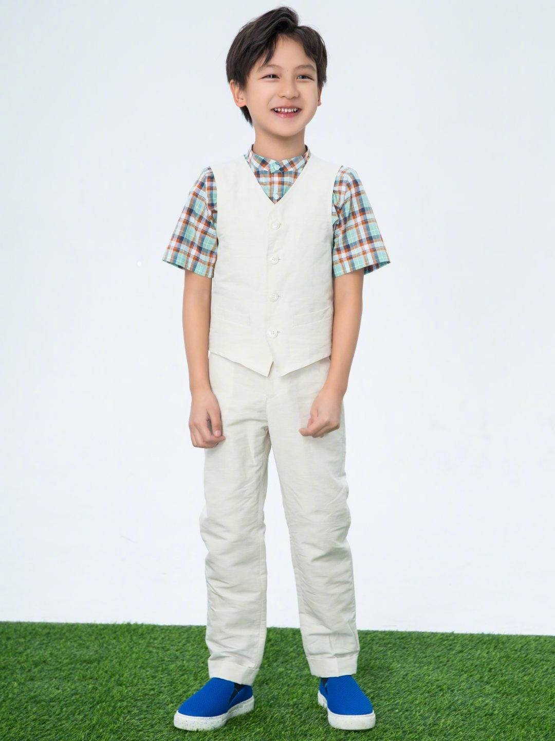 小小年纪别着急扮成熟,看森碟森碗做示范,这才是05后该有的样子_田宸