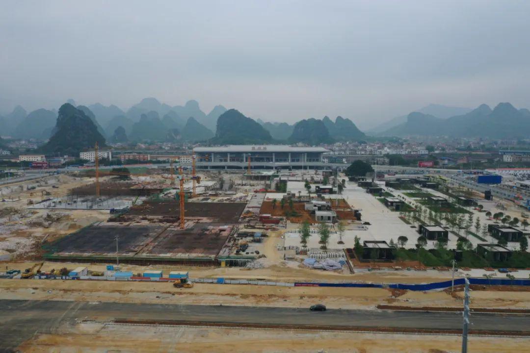 万众瞩目广西又一火车站最新建设进展来啦高清航拍曝光