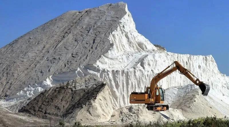 近12亿美元柬埔寨矿业投资中油气开采占七成