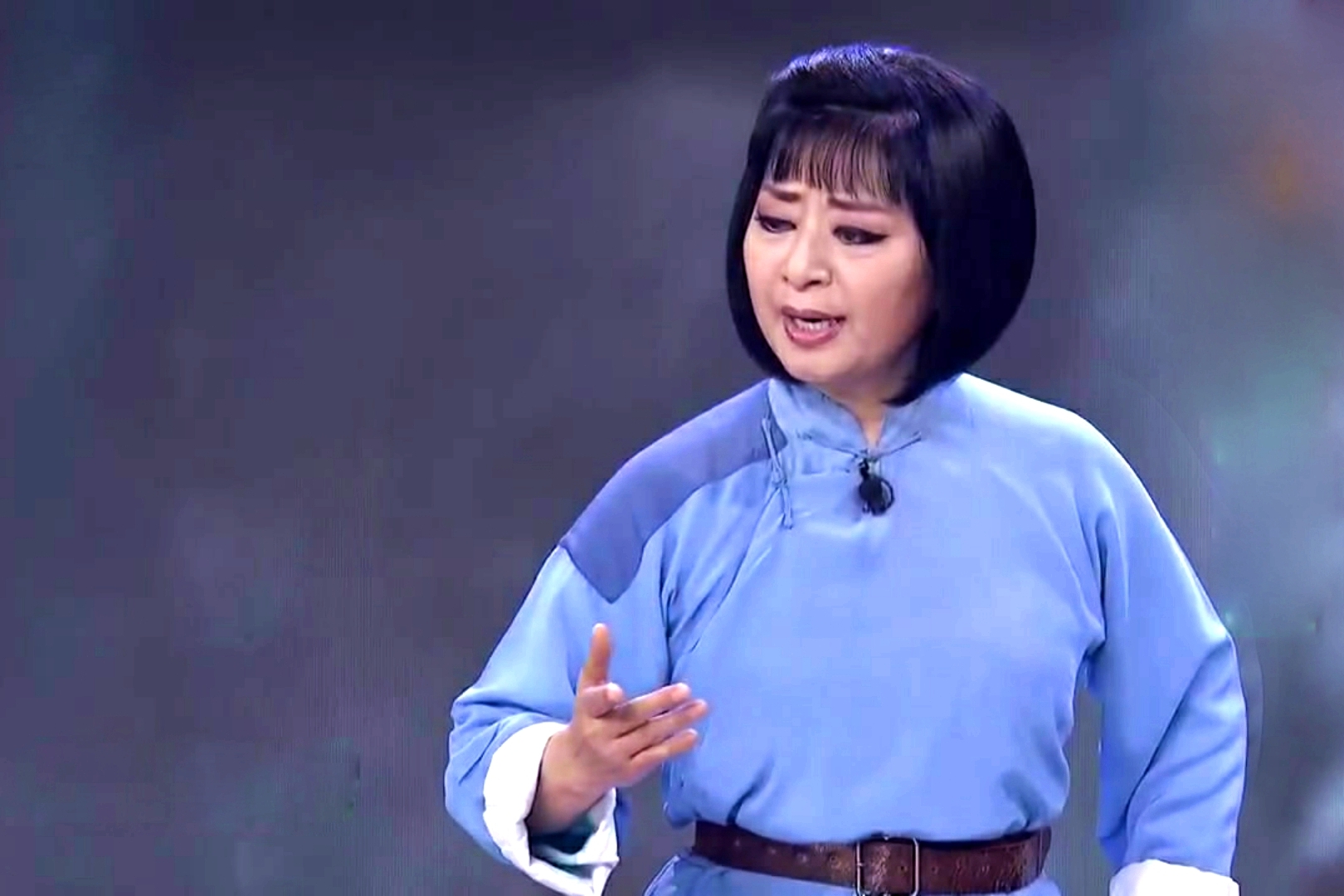 著名女高音歌唱家殷秀梅,跨界演唱现代京剧《杜鹃山》选段