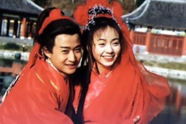 小4岁丈夫不离不弃,现收获幸福_季芹