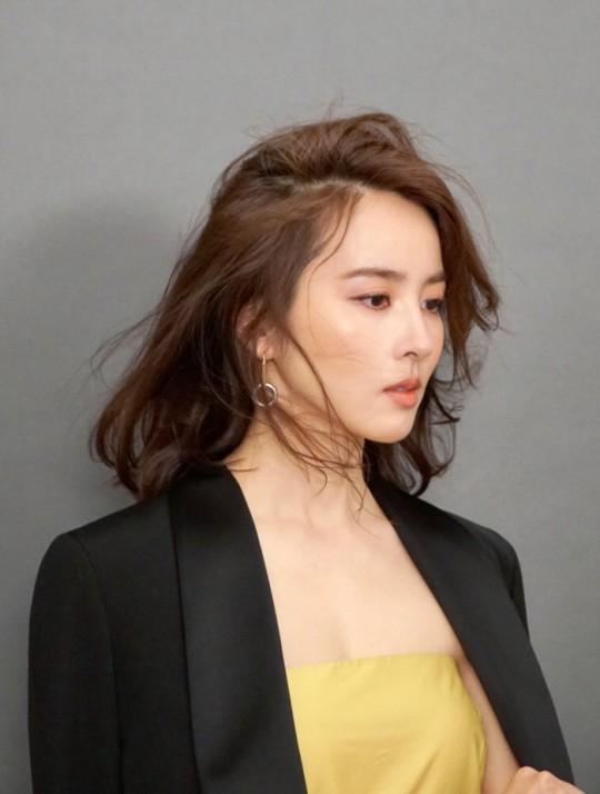 韩国女艺人韩惠珍未公开时装写真首次曝光