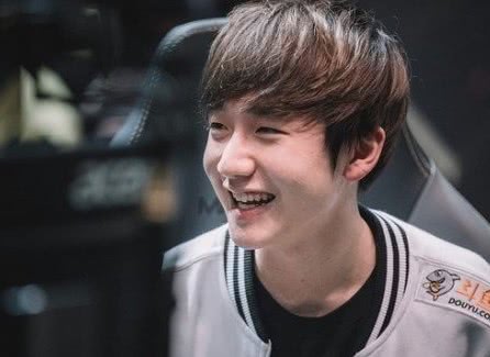 lol打野选手小花生被性骚扰后续起诉骚扰者