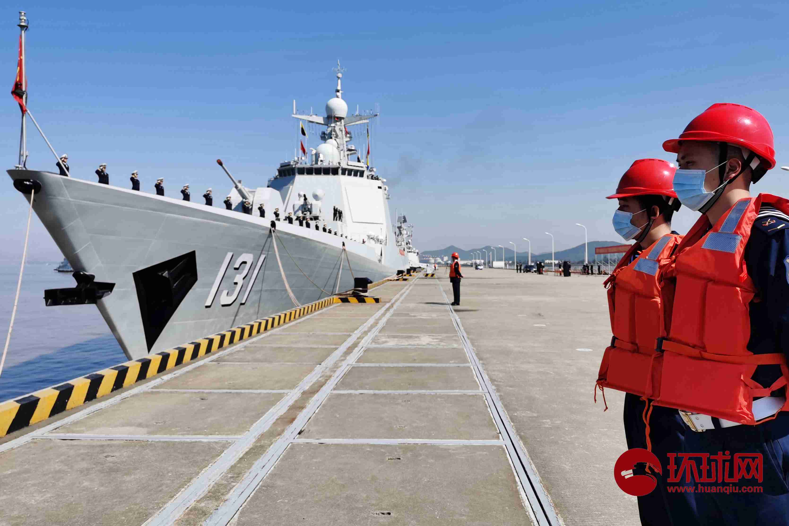 东海舰队舟山基地军港图片