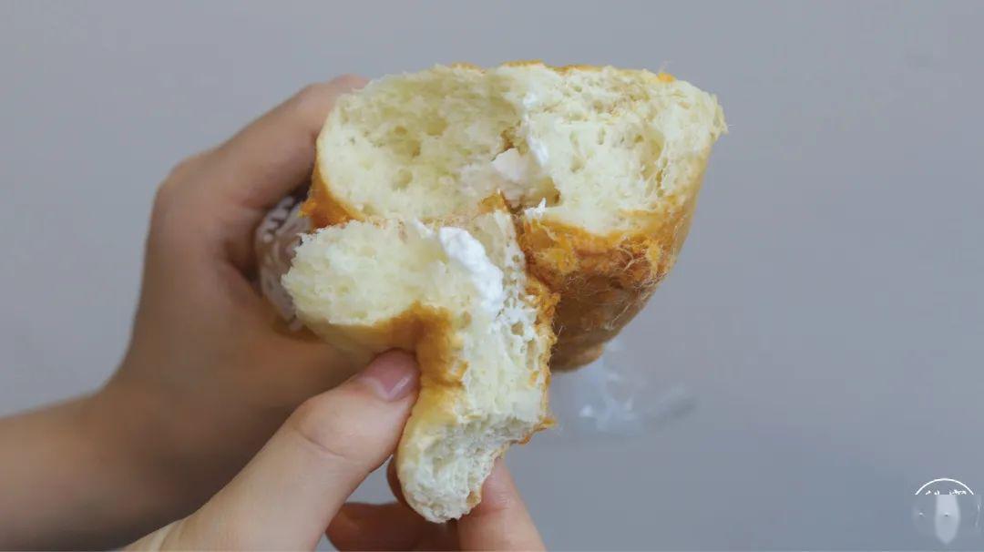 帮我带一份97面包精emm 早龙吧?