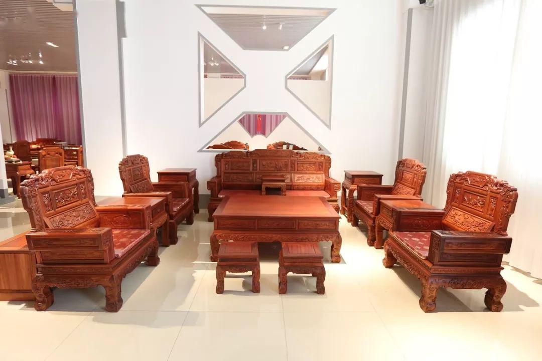 任你选寿光开元红宝红木展厅抢购电话:(潍坊科技学院东门向北1500米