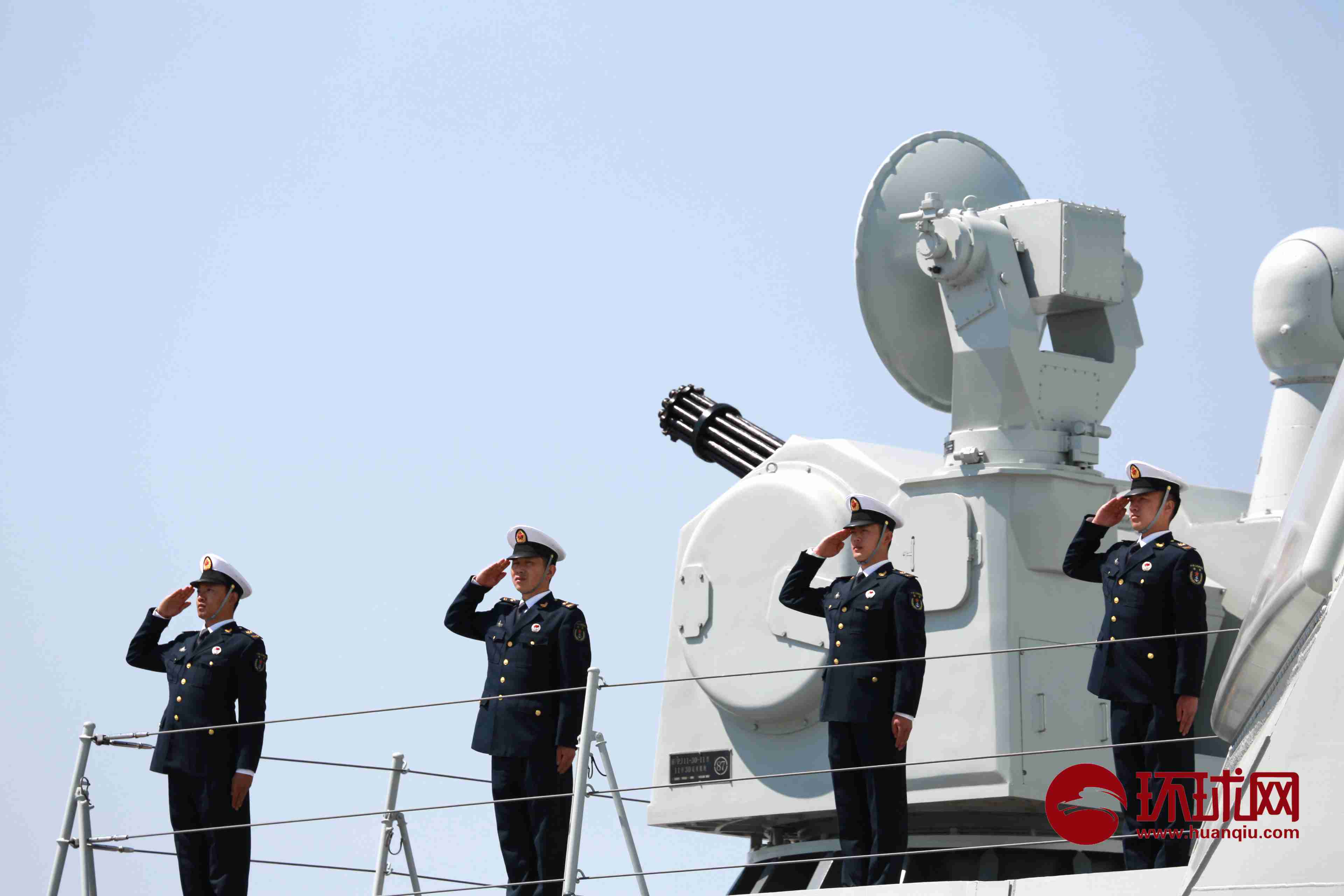 —今日,海军第35批护航编队从浙江舟山某军港解缆启航