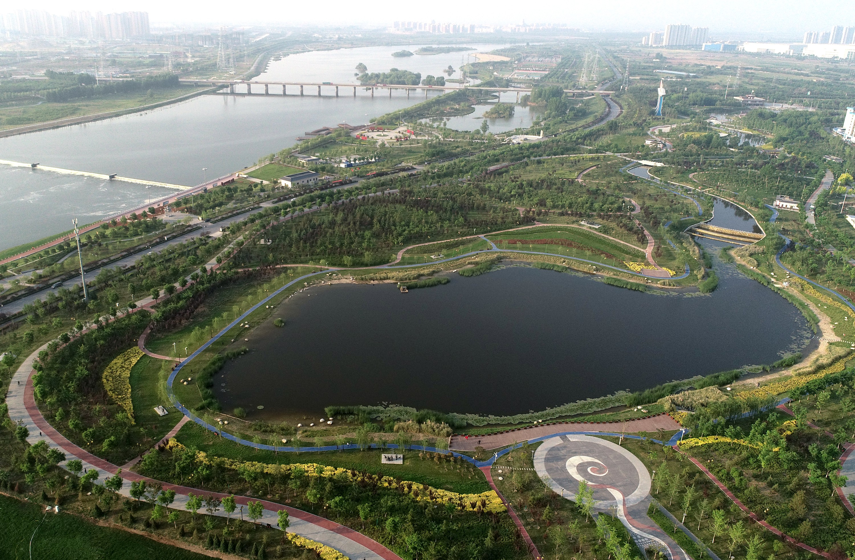陕西咸阳:渭河之滨打造生态景区