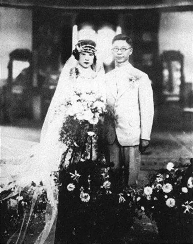 民国时期的婚纱照,比比谁的最好看_陆小曼
