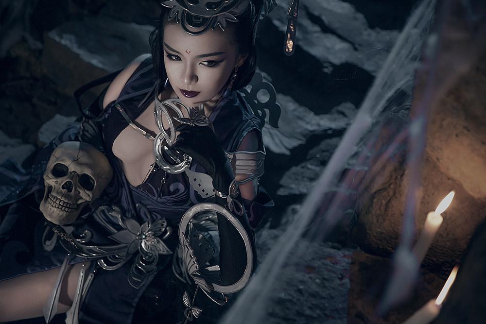 剑网三五毒秦风毒姐cosplay