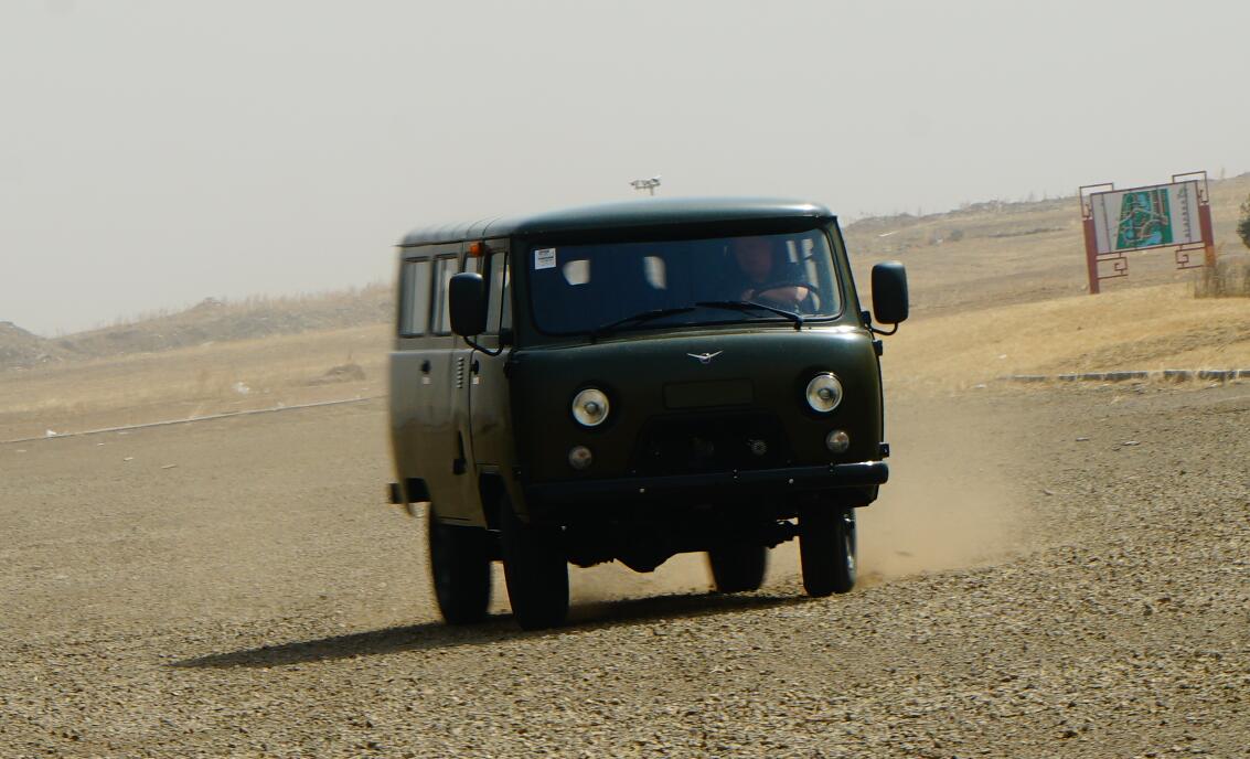 宋楠:综合研判苏军uaz-452型1吨级越野指挥车技战术(3)_搜狐汽车_搜狐