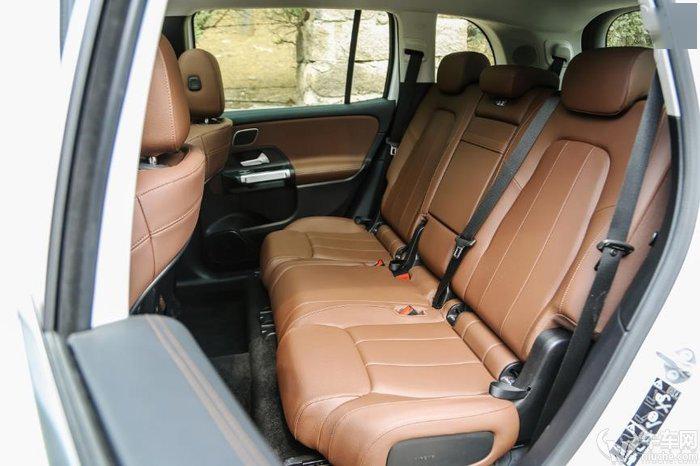 空间不小 动力我有!试驾全新奔驰glb 200