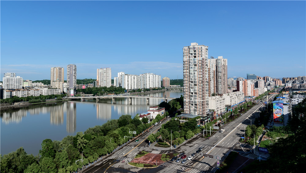 成都简阳市以绣花功夫为城市换貌添彩