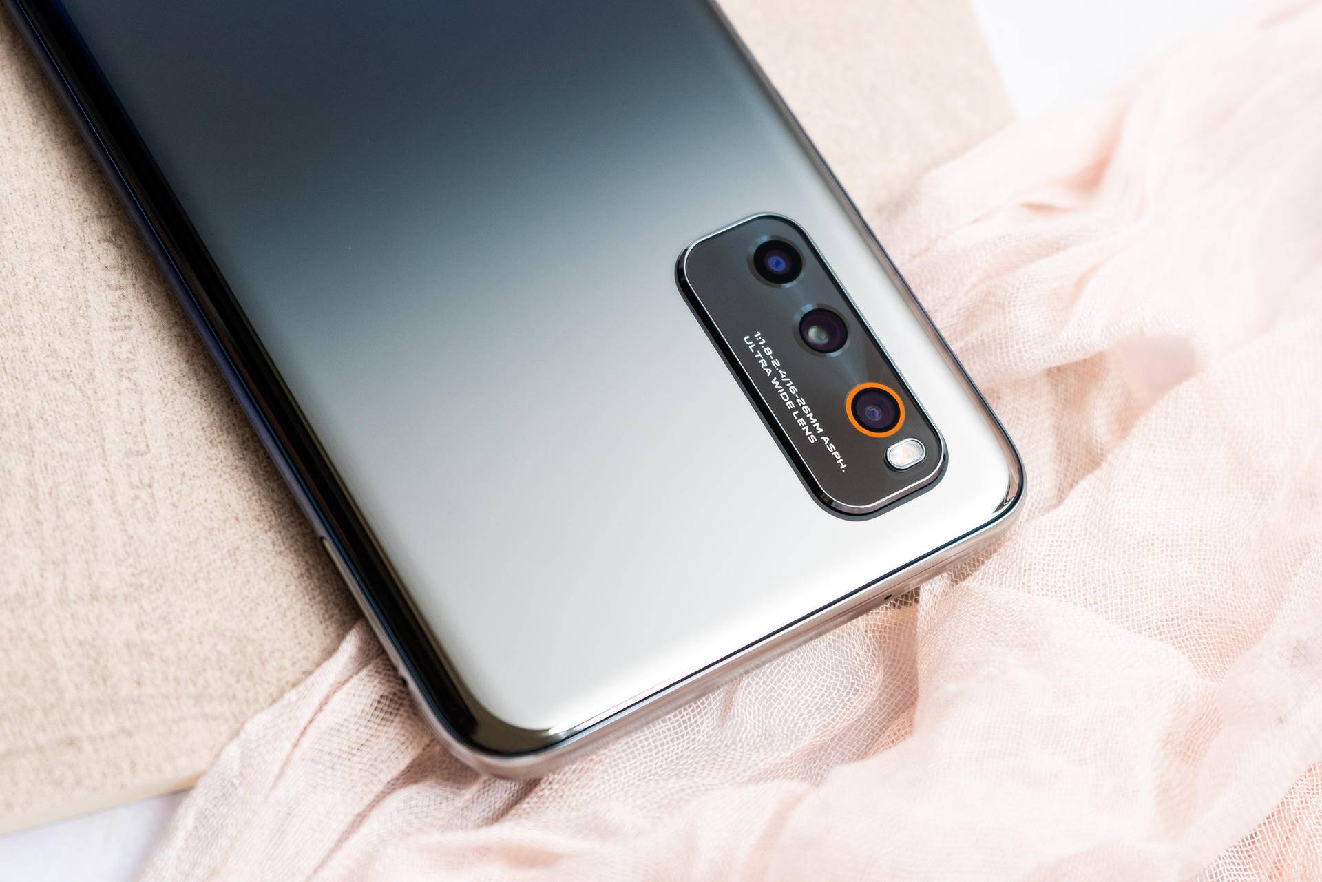 星空配色惊艳,性能超体出众,iqoo neo3夜幕黑图集赏析