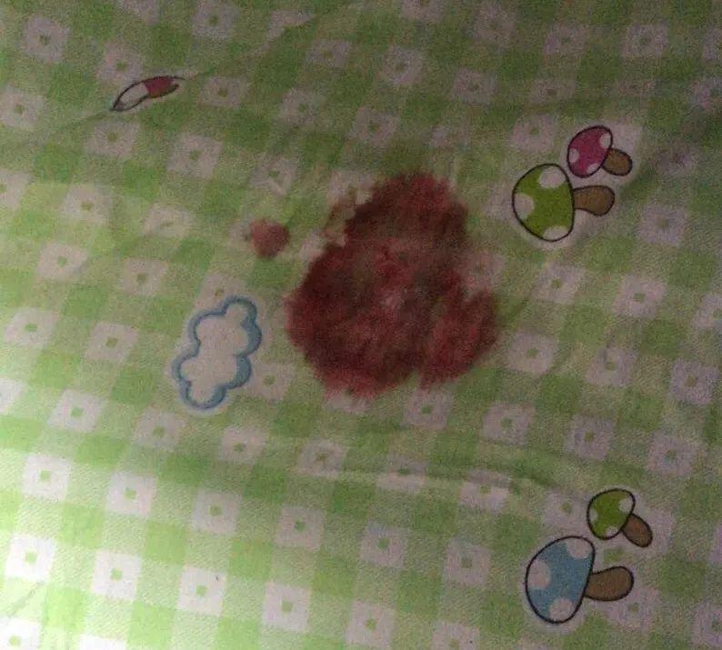 3月大女婴训练"趴睡"不幸窒息死亡,线上育儿产业还有多少恐怖乱象?
