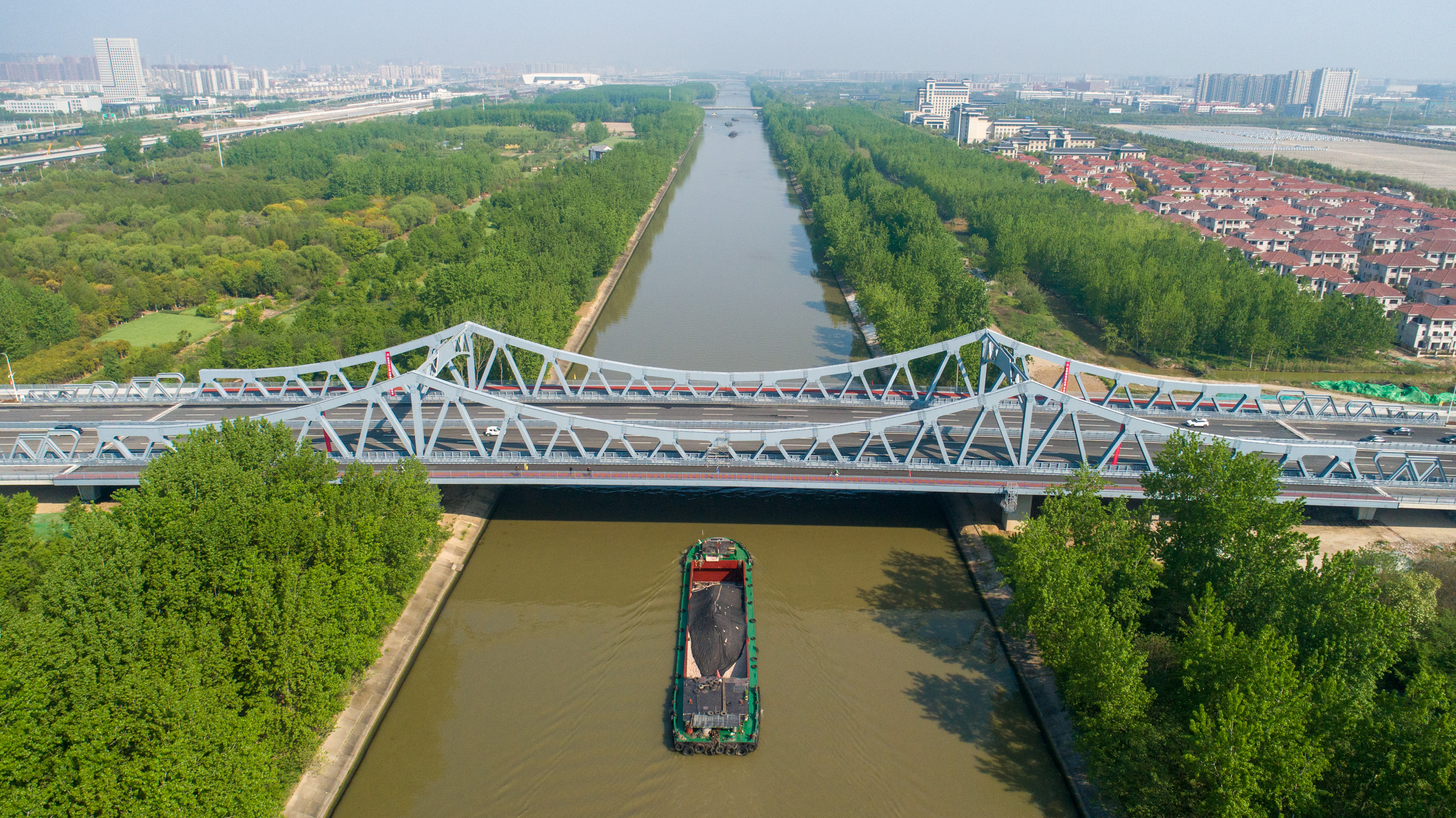 江蘇鹽城:鹽瀆大橋通車