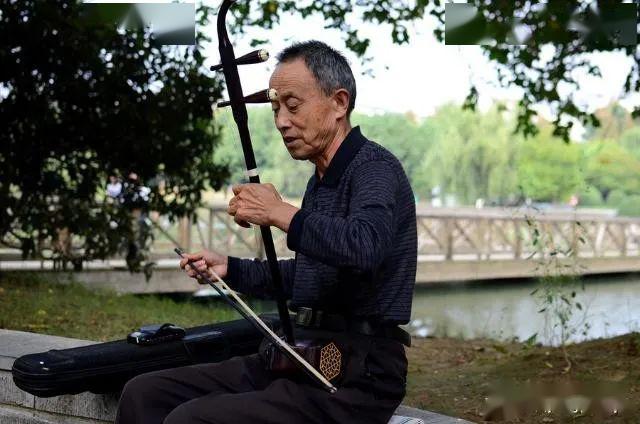 中老年学习二胡会遇到的5大困难希望对你有所帮助
