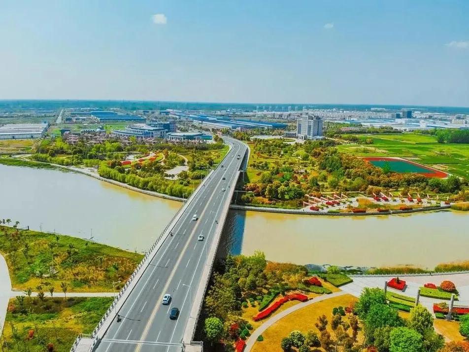 江苏淮安千年盐河披盛装绿色长廊沐春光