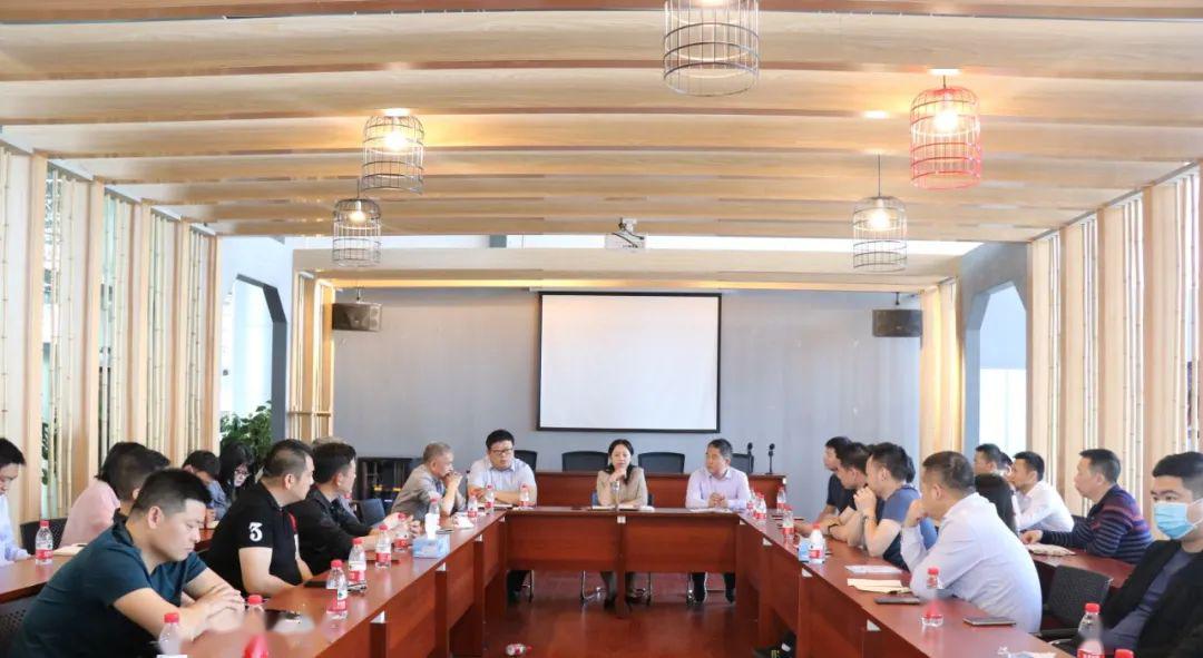 陈钰滢副书记亲自指导家具与地产跨界融合打造全国首创泛家居体验中心