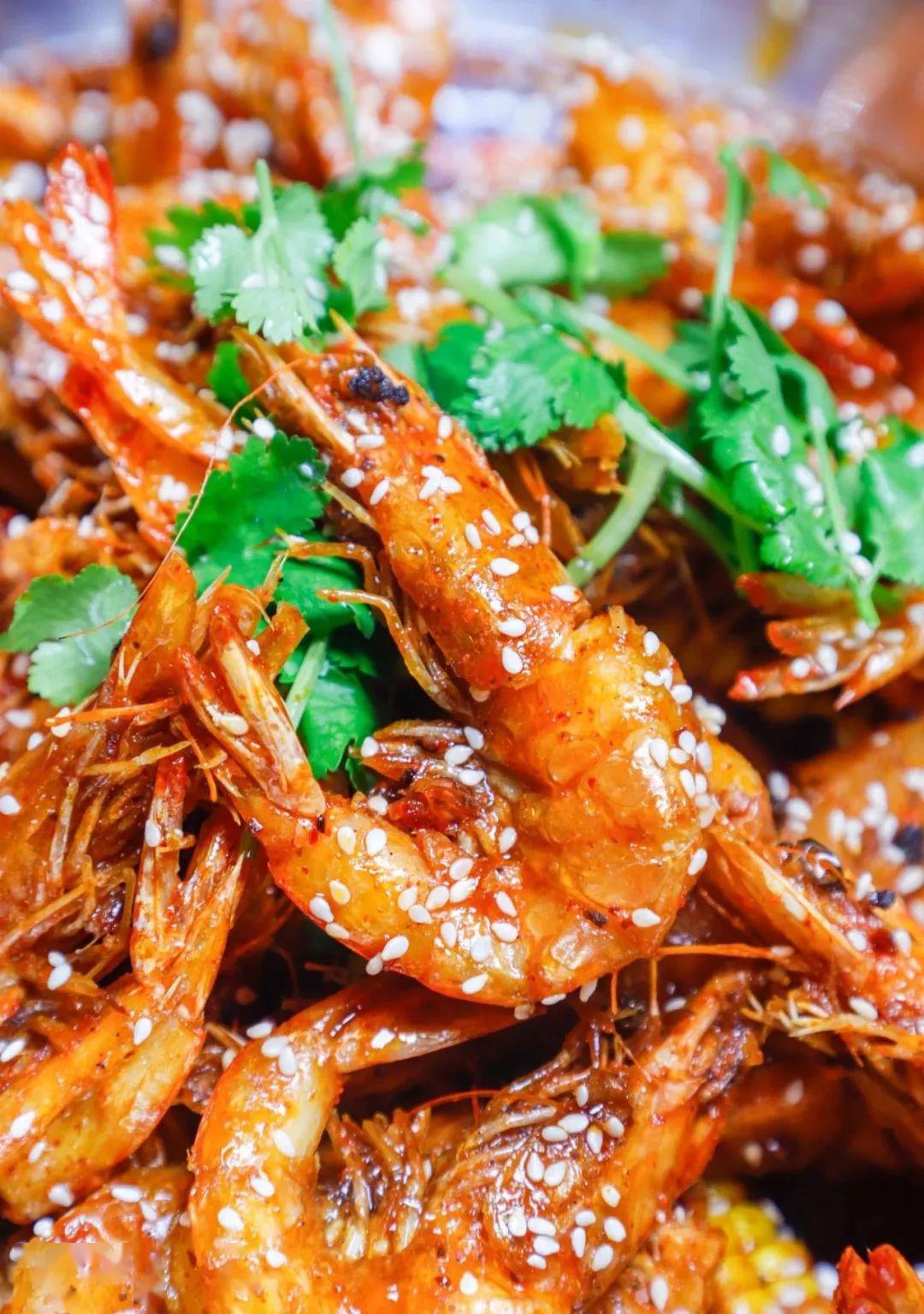 全五星的香辣虾丰腴饱满紧实弹牙吃一口就上瘾