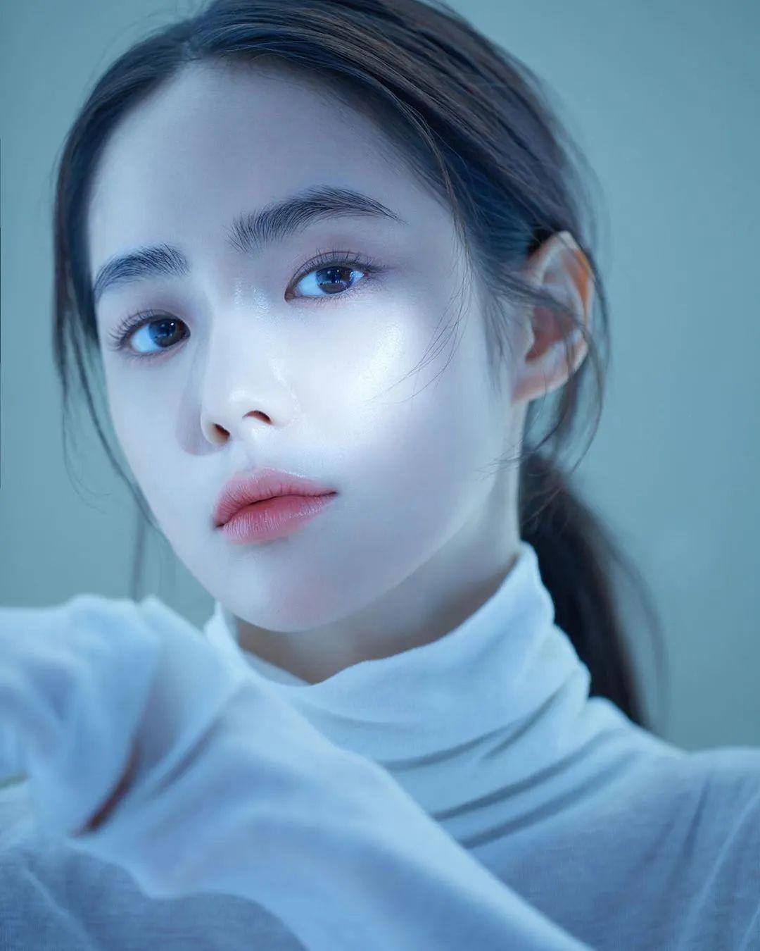 韩国摄影师镜头下的清冷美人