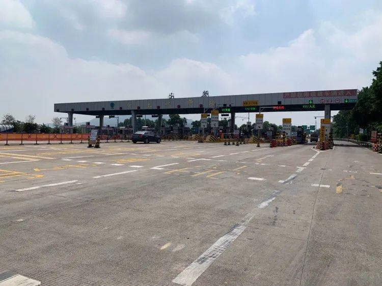 提醒五一期间这些高速路段实行交通管制绕行指引