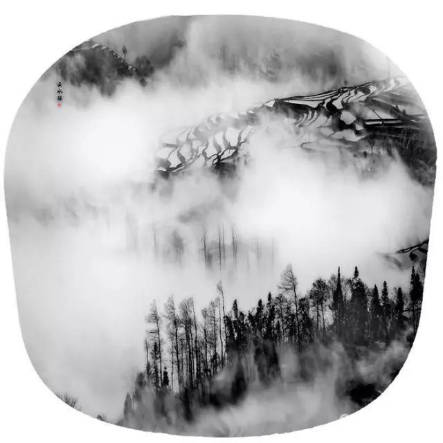 当传统水墨遇见哈尼梯田,简直美到不敢相信自己的眼睛_胡毅