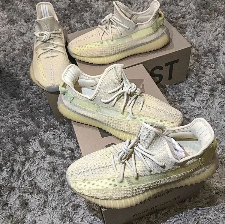 今年的yeezy 350系列大家有入手吗?是鼠尾草还是cinder还是linen?