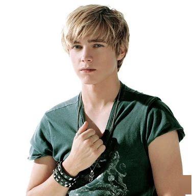 当年以金发美男子外型加上实力派歌声窜红全球的jesse mccartney,首张