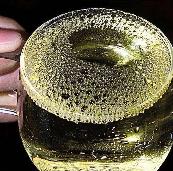 品鉴酱香型白酒