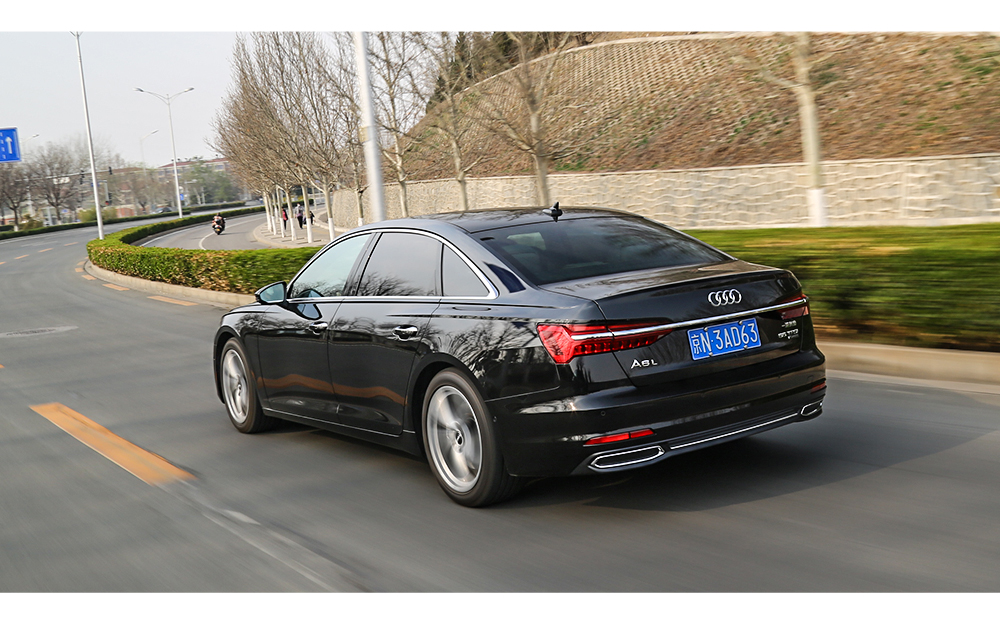 狐友试车场暴躁的绅士深度测试奥迪a6l55tfsi