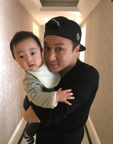 还记得朱桢吗?有过两段婚姻的他,如今41岁成为人生赢家