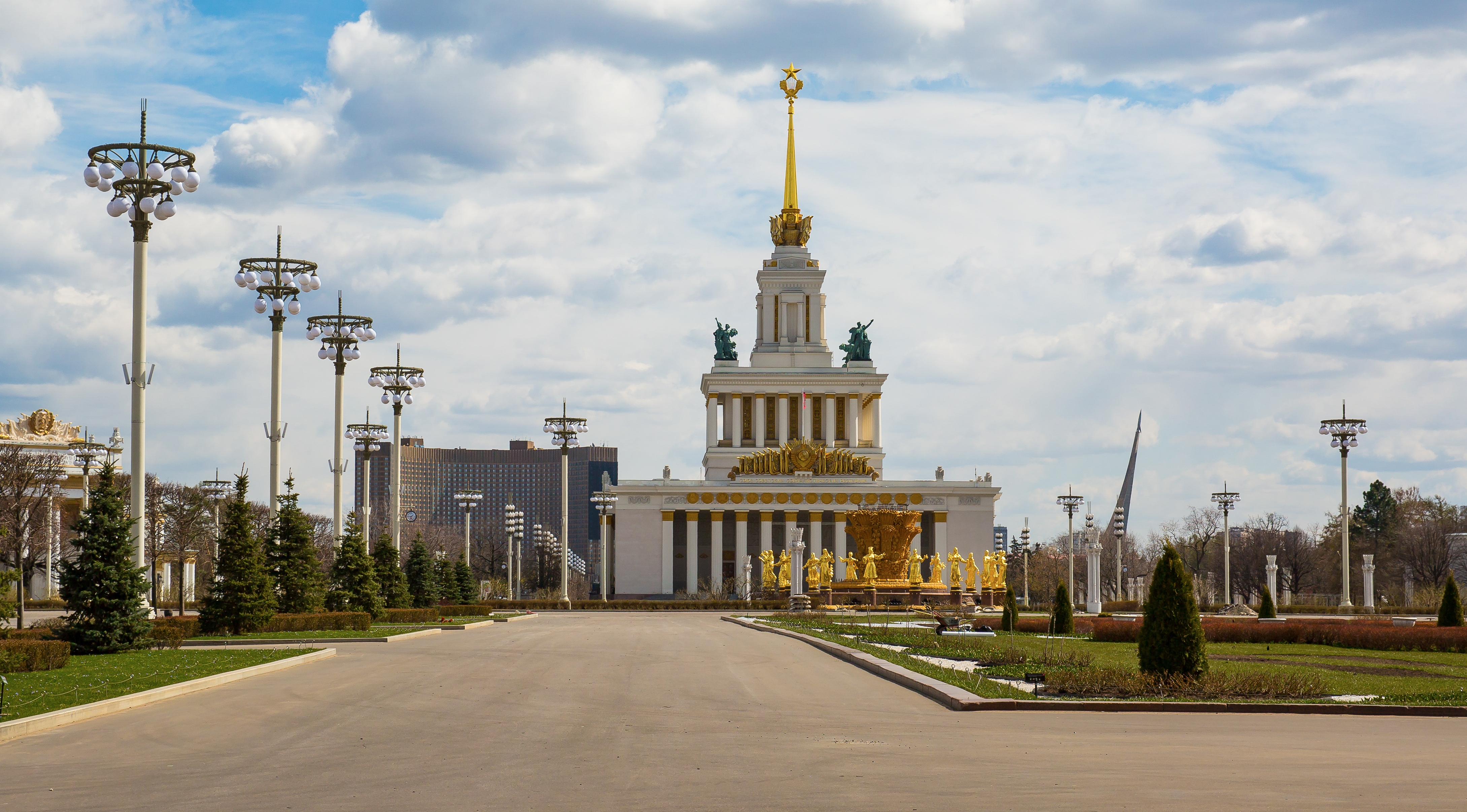 新华社照片,外代,2020年4月29日这是4月23日拍摄的俄罗斯首都莫斯科的