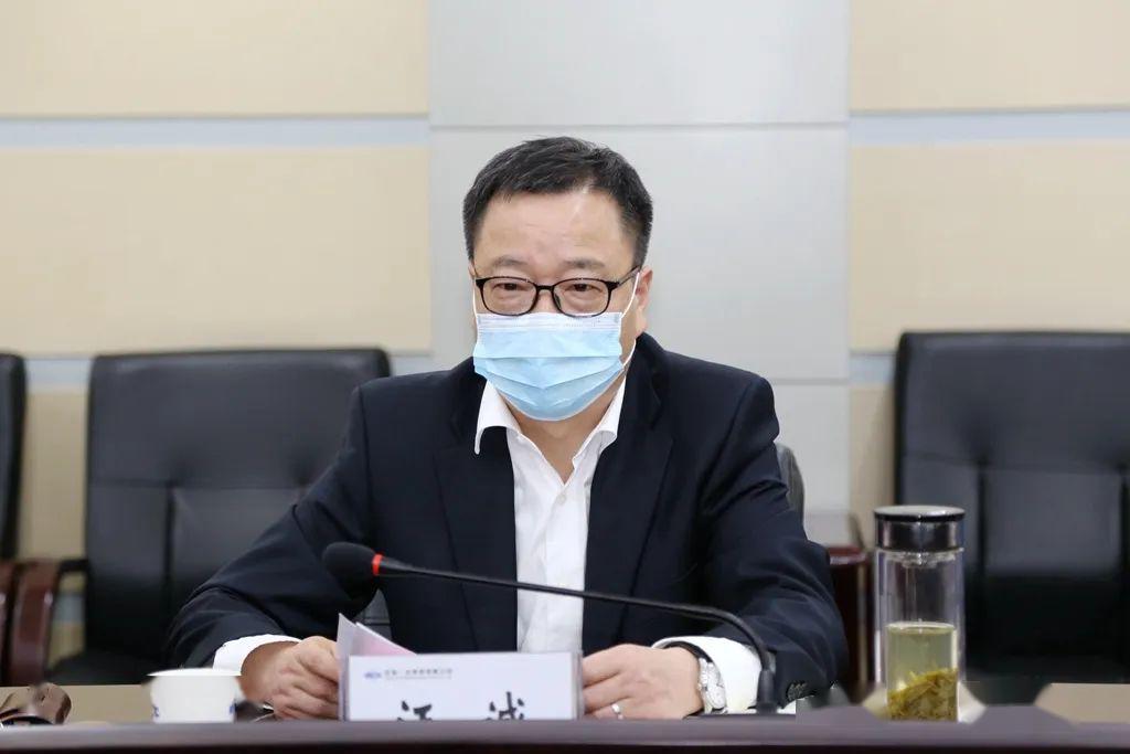 汪诚会见武汉市城乡建设局副局长荣先国