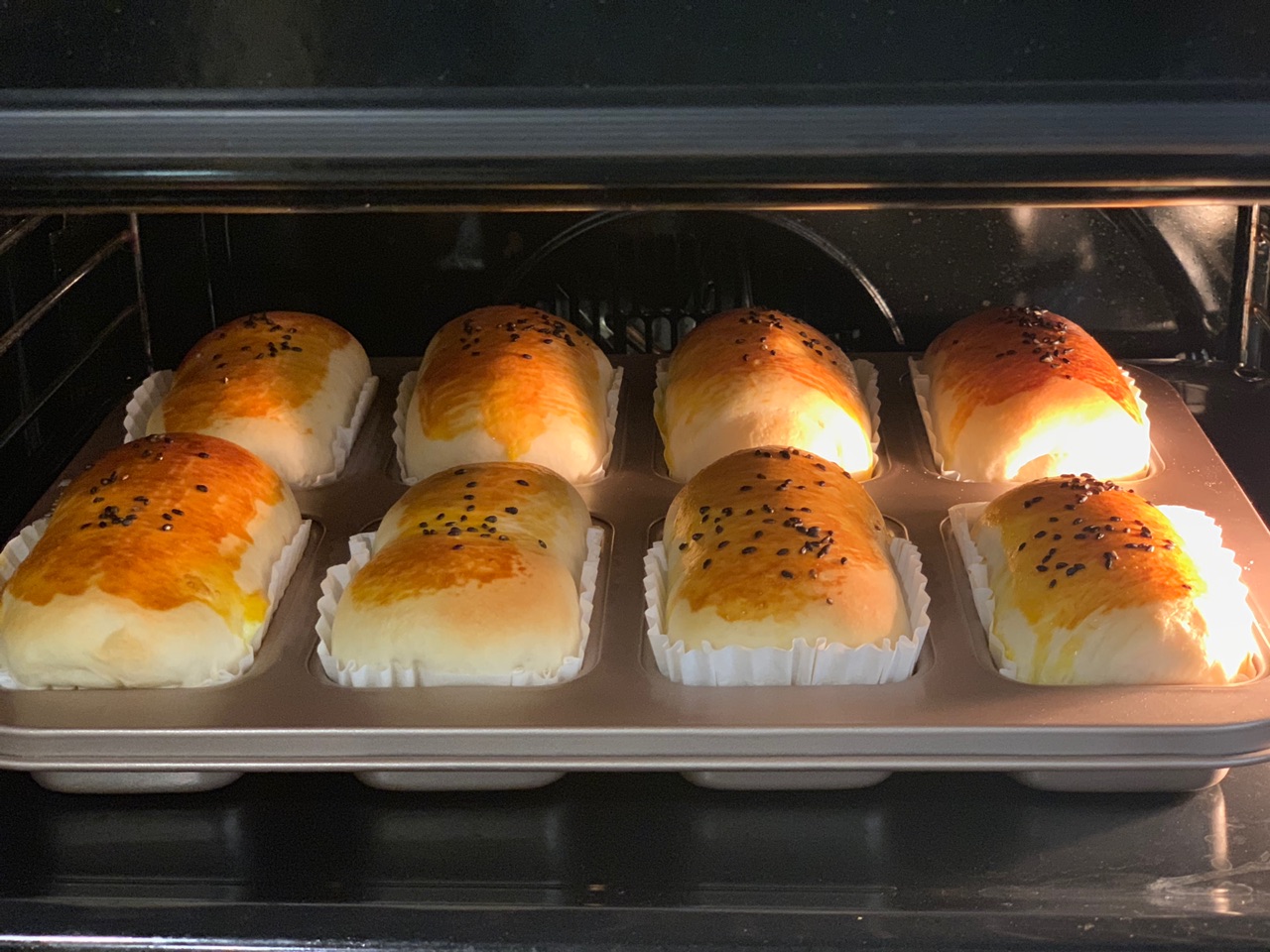 香甜松软的淡奶油面包制作过程超简单喜欢的舍不得吃